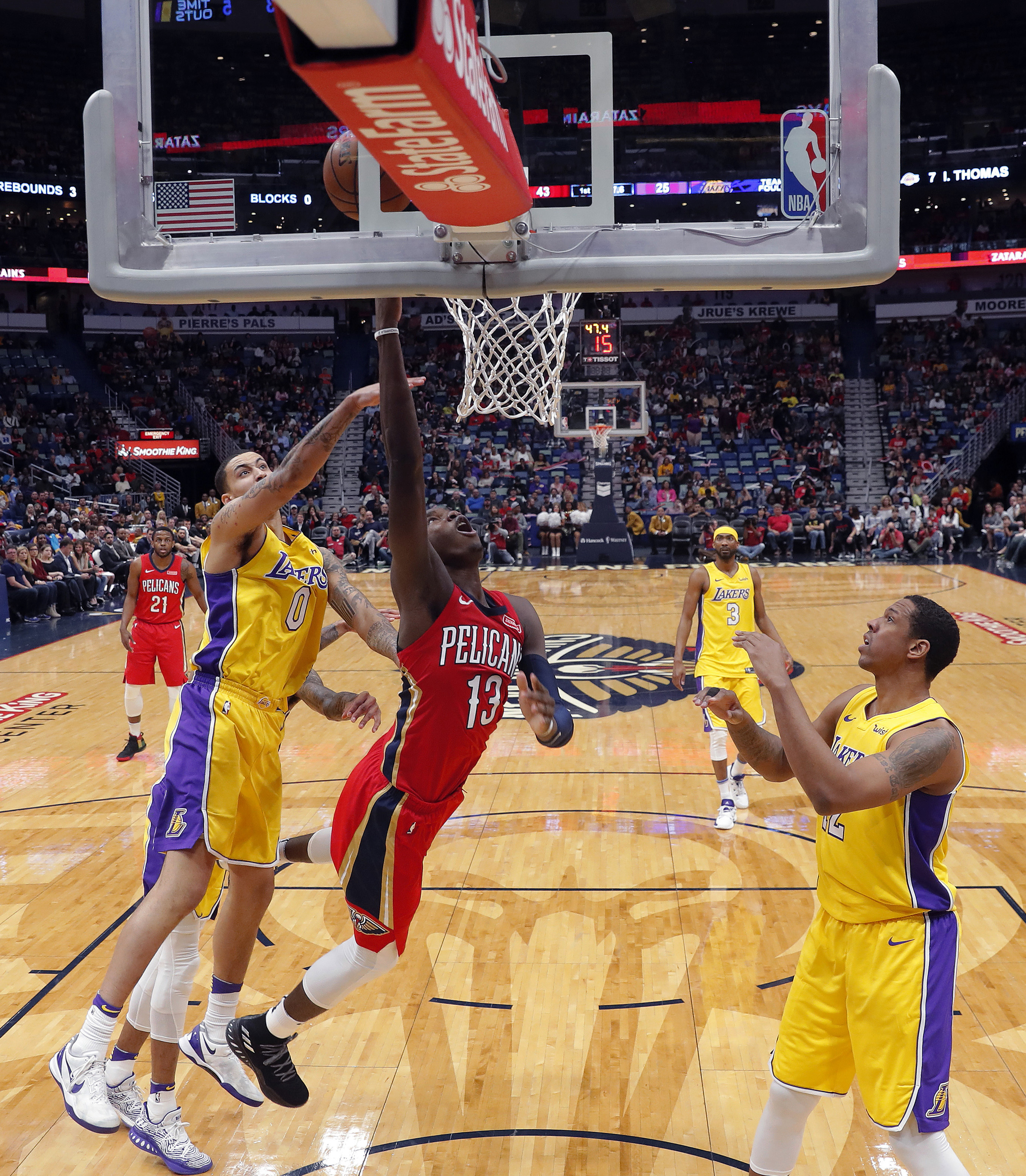 NBA职业篮球队伍火热角逐，胜负难测